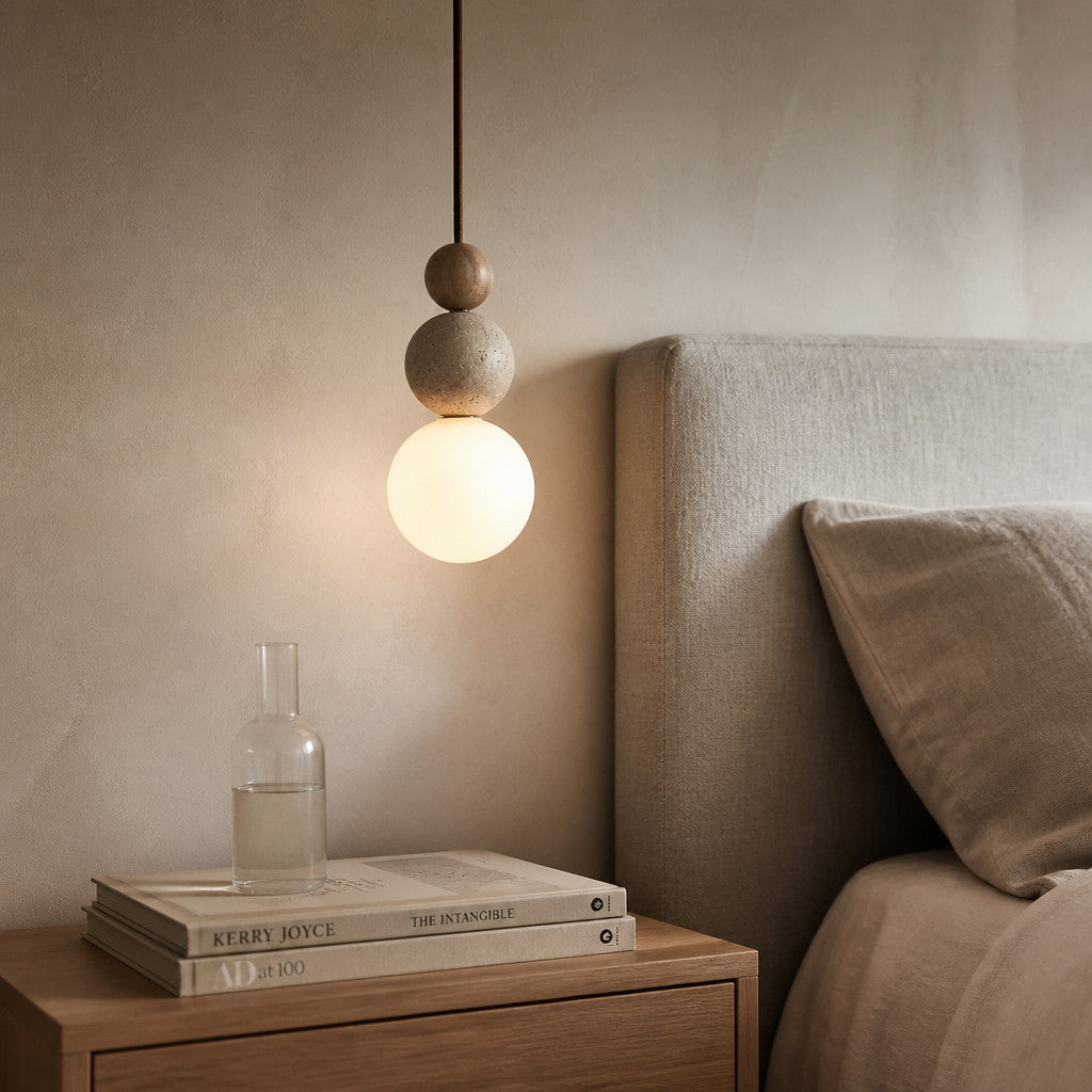 Suspension grappe de boules en travertin, accent bois, LED incluse
