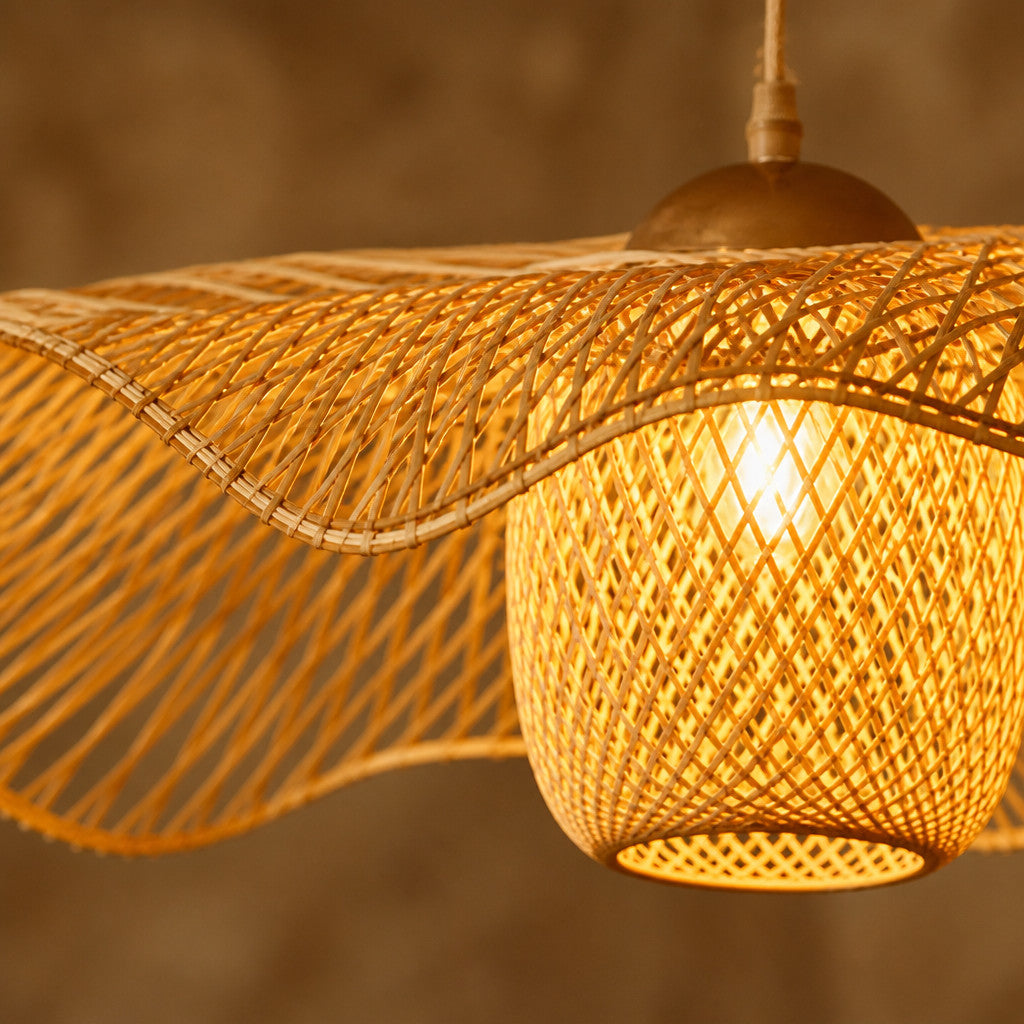 Suspension en rotin et bambou, forme éventail, style japonais wabi-sabi