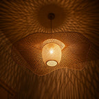 Suspension en rotin et bambou, forme éventail, style japonais wabi-sabi